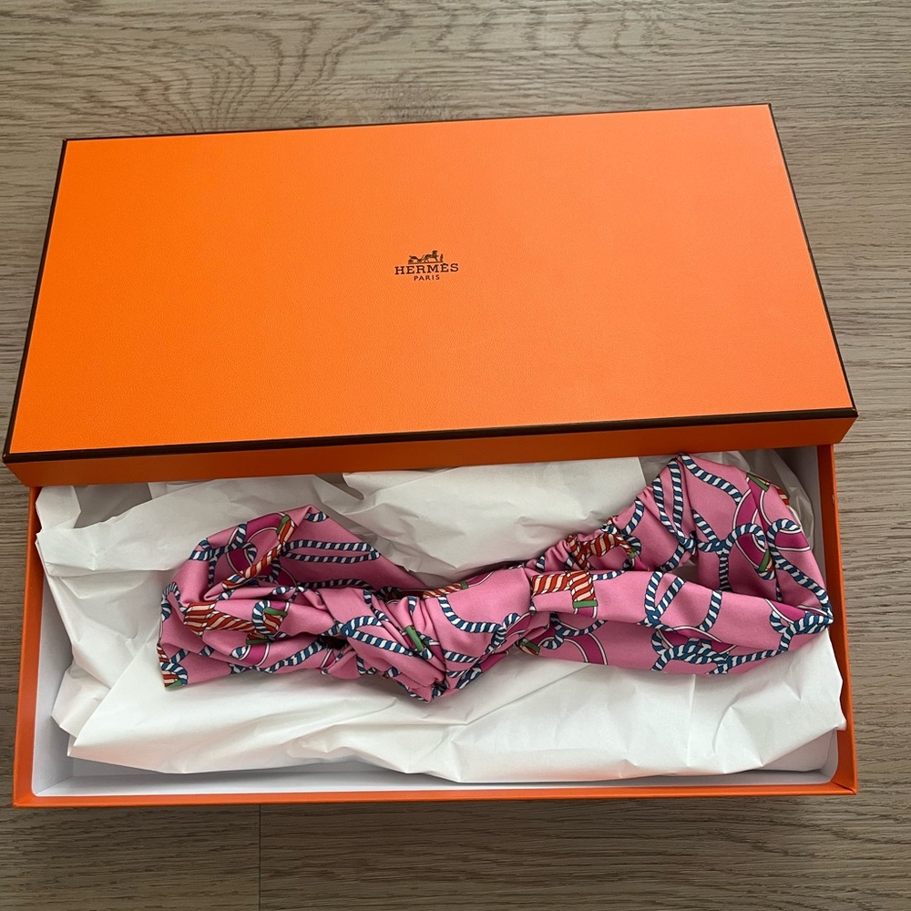 Brand new authentic Hermes headband